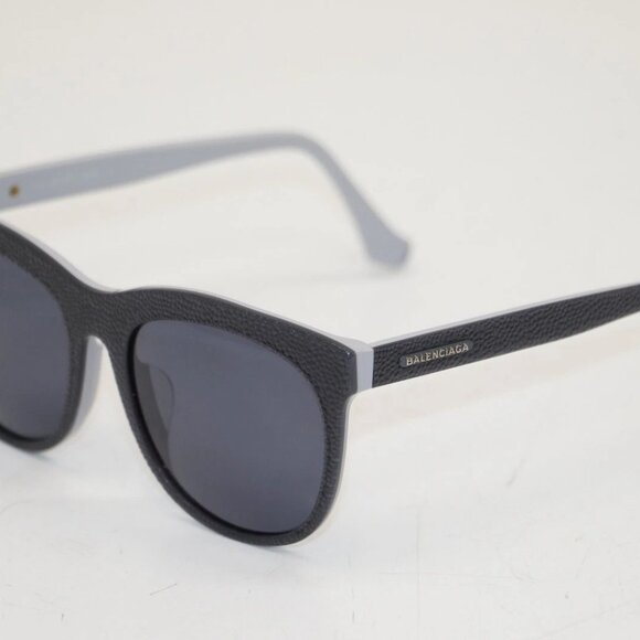 Balenciaga 24 Textured Cat Eye Sunglasses - White/Grey - Picture 1 of 16